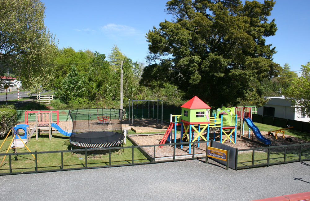 with spa, pool and playground Rotorua